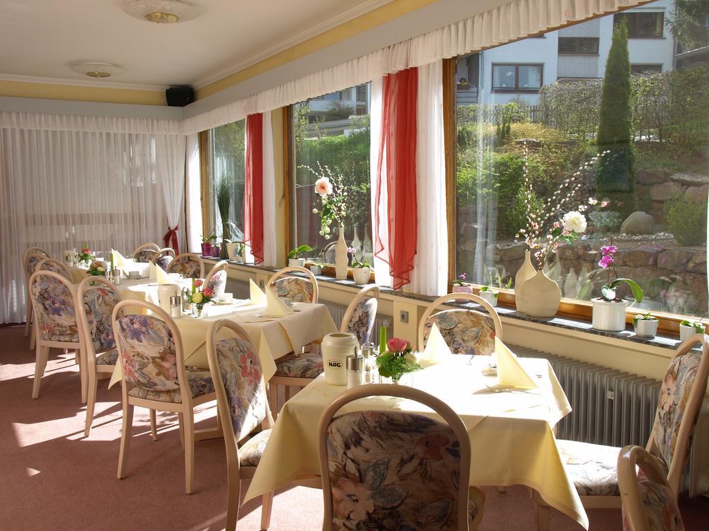 Hotel Landhaus Silbertanne Rotenburg an der Fulda Exteriör bild